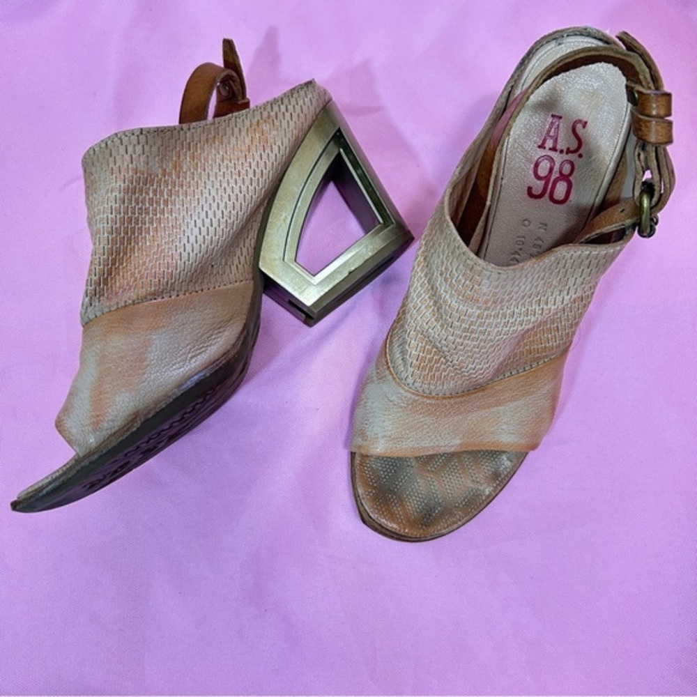 A.S.98 Open-Toe Sandy Pink Leather Sandal with Bloc Heel US 7.5